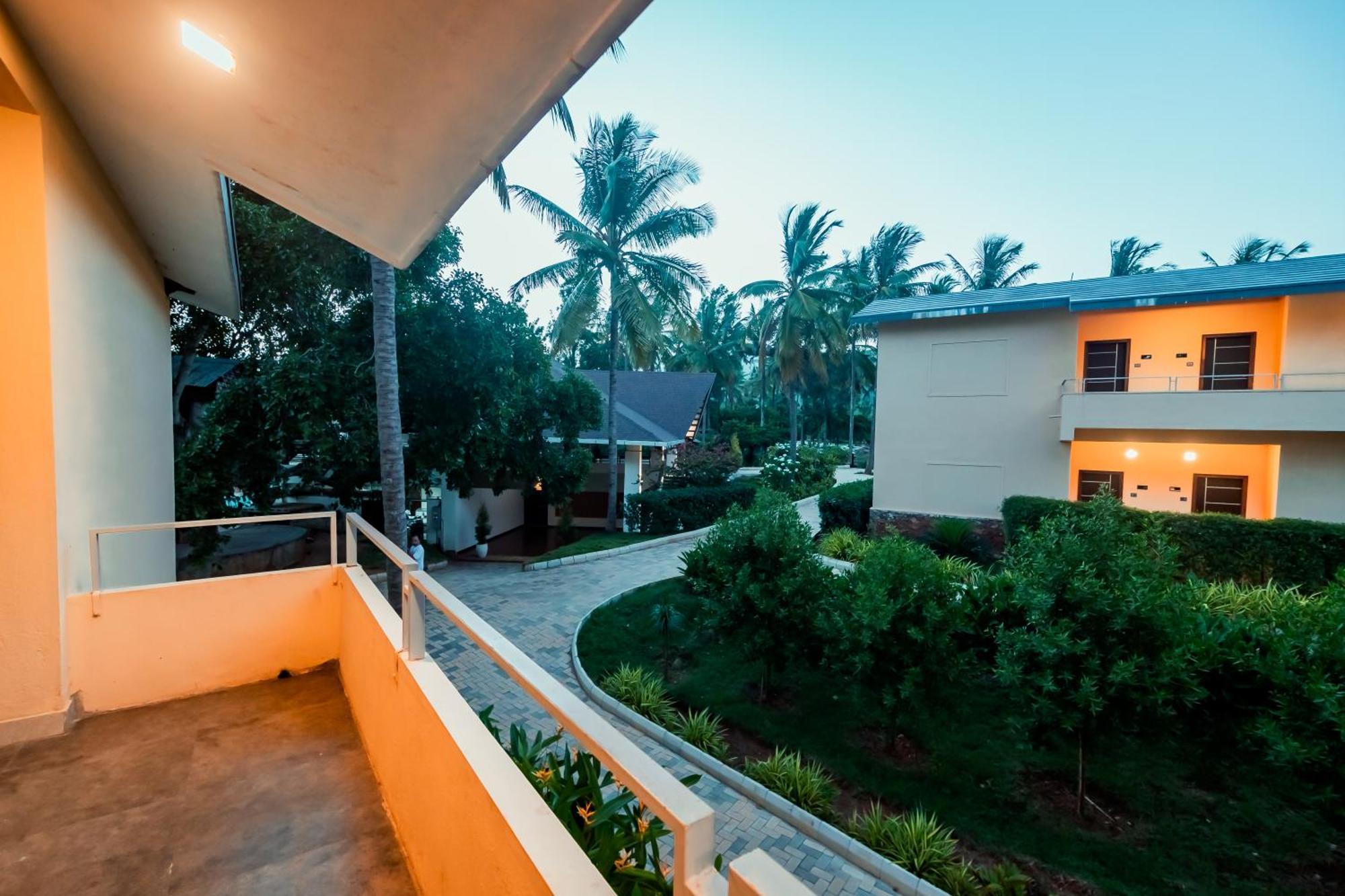 Commune18 Spa Resorts Chikmagalur Luaran gambar