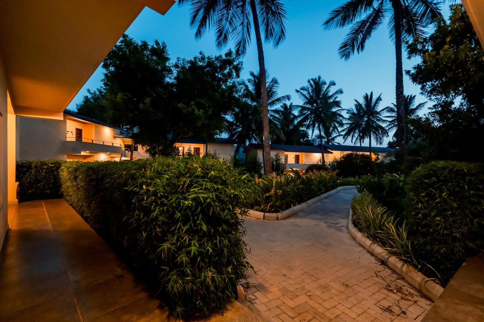 Commune18 Spa Resorts Chikmagalur Luaran gambar